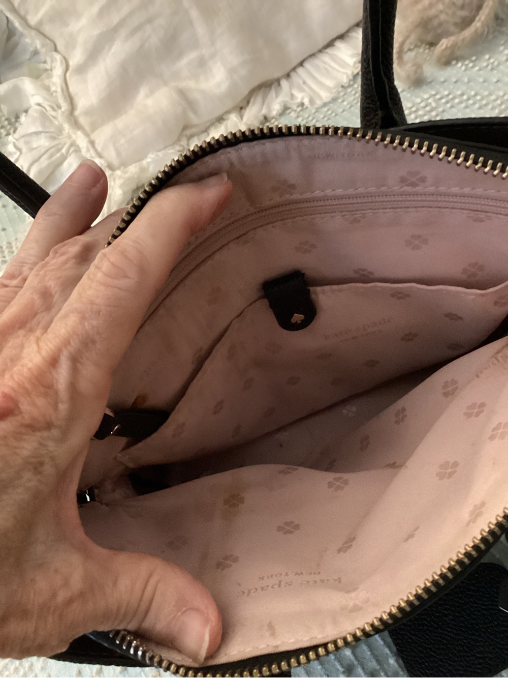 Kate Spade Tote - Picture 4 of 8
